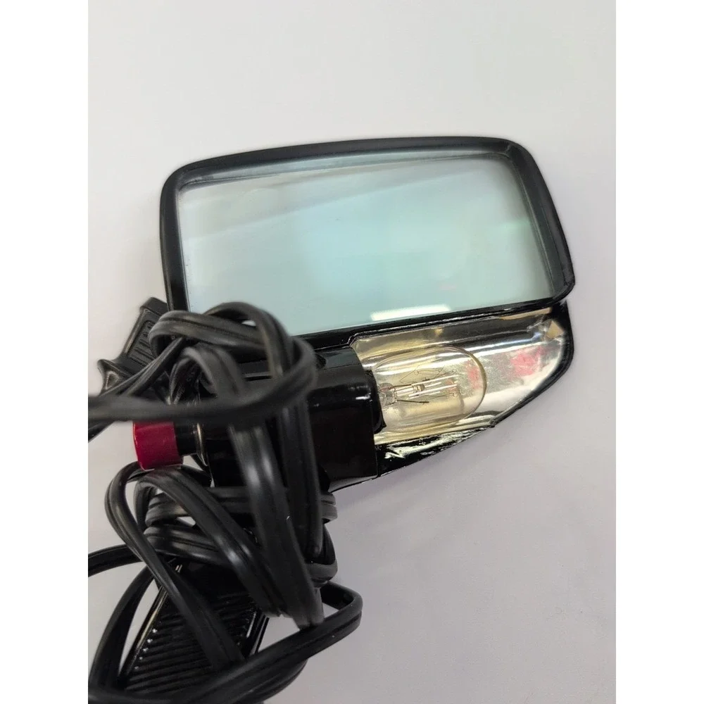 Vintage Bausch & Lomb Optical Co.‎ Hand Held Lighted Magnifying Glass